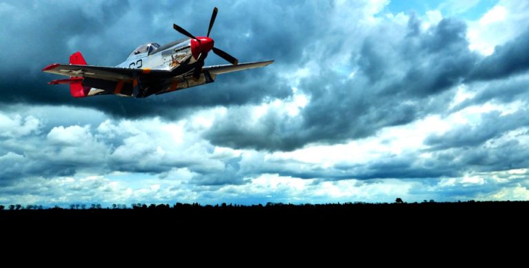 Avião caça mustang P51 como o utilizado por Mantel quando perseguiu um óvni