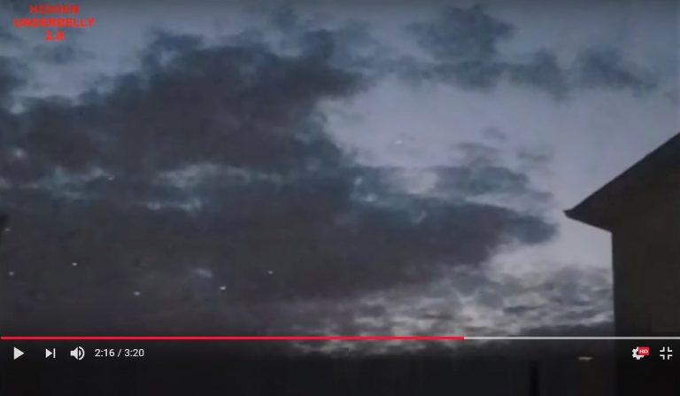 OVNIs são flagrados sobrevoando o céu dos Estados Unidos