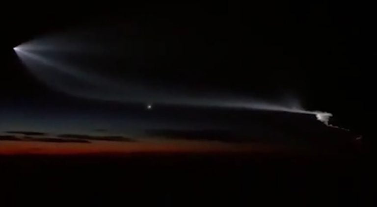 OVNI Brilhante no céu do méxico