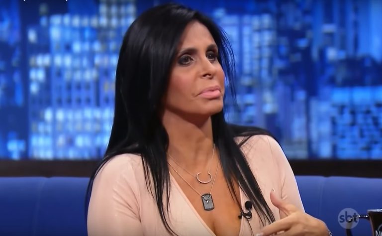 Gretchen afirma ser fruto de experiência genética alienígena