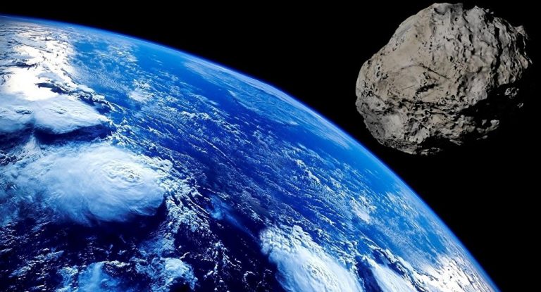 Mais de 800 asteroides devem colidir com a Terra nos próximos anos
