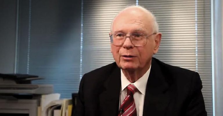 Ex-ministro canadense afirma que extraterrestres trabalham em parceria com o governo dos EUA
