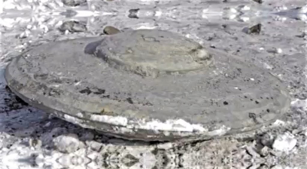 Suposto óvni encontrado em mina de carvão intriga russos (vídeo) 1 OVNI? Objeto encontrado em mina de carvão intriga trabalhadores russos