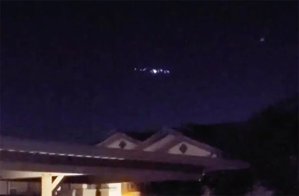 OVNI gigante no céu da Califórnia