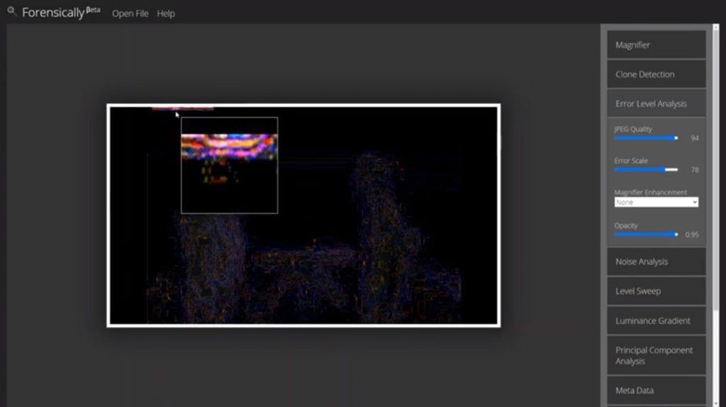 Análise do vídeo de "extraterrestre conversando" descarta montagem 4 Na margem superior direita, uma assinatura de software sobreposta. Única marca suspeita no vídeo do alienígena conversando (Reprodução/Canal Source Code)