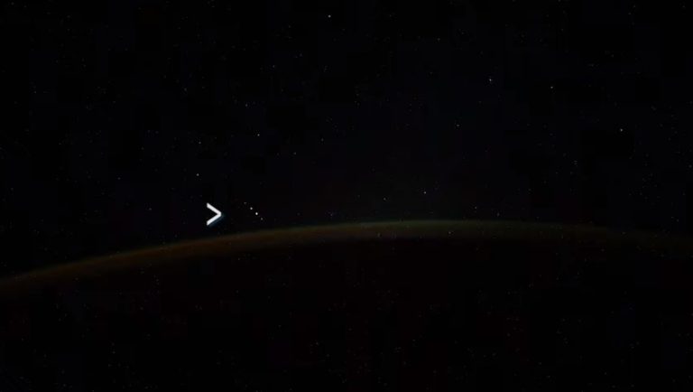 Cosmonauta Russo filma 5 óvnis no espaço, sobre a Antártida