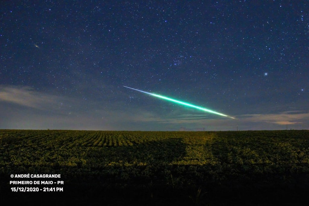 Óvni em Magé, meteoros e satélites Starlink: o que o brasileiro viu no céu em 2020? 1 Óvni em Magé, meteoros e satélites Starlink: o que o brasileiro viu no céu em 2020?