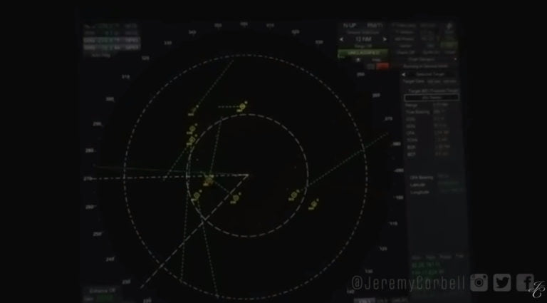 Gravação da tela de radar a bordo do USS Omaha mostrando UAPs em volta da embarcação (Reprodução: Youtube)
