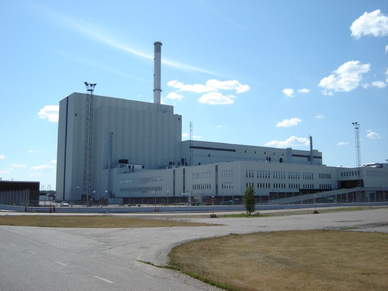 Reator número 3 da Usina Nuclear de Forsmark: local de avistamento de objeto voador não identificado associado a drone (Imagem: Wikimedia / robin-root) Reator número 3 da Usina Nuclear de Forsmark: local de avistamento de objeto voador não identificado associado a drone (Imagem: Wikimedia / robin-root)