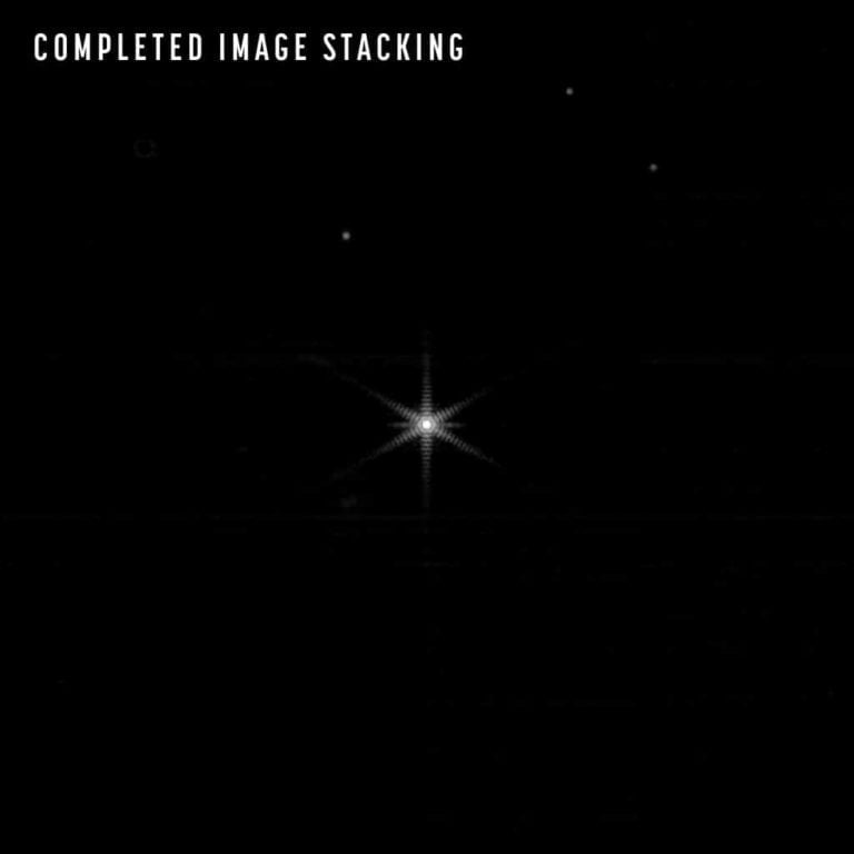 Nesta imagem, as imagens de cada um dos 18 segmentos individuais do James Webb foram reunidas em um único ponto. (Imagem: Nasa - STScI / Divulgação)