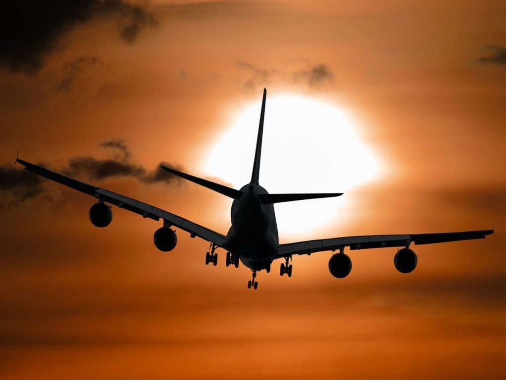 FAA libera mais de 60 relatórios de encontros perigosos entre UFOs e aviões 1 FAA libera mais de 60 relatórios de encontros perigosos entre UFOs e aviões (Imagem de Gerhard, por Pixabay)