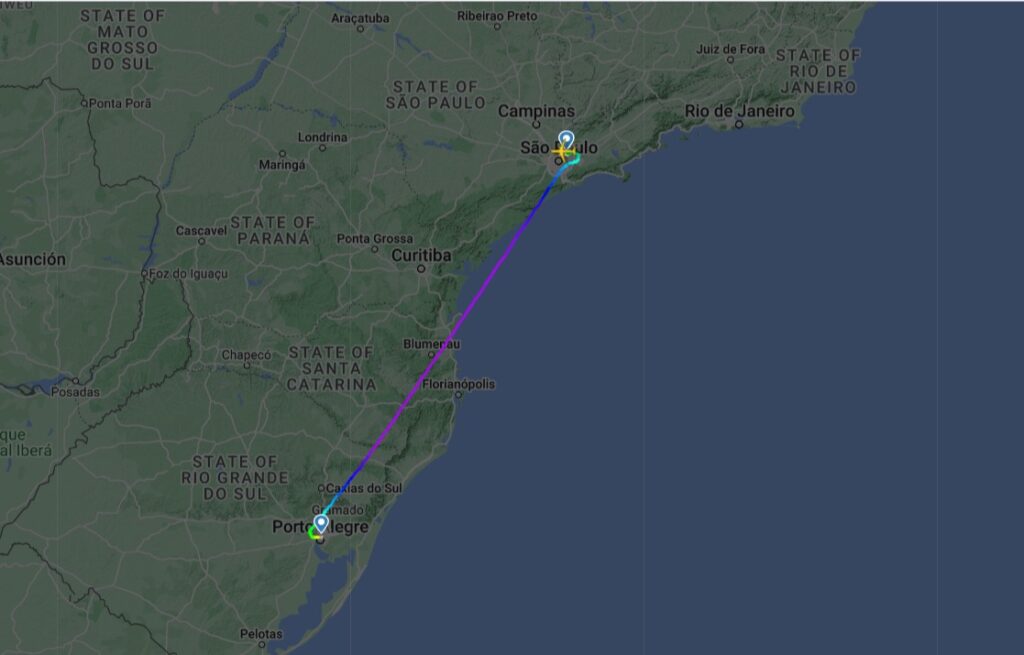 Voo comercial da Azul reporta óvni sobre Bom Retiro, em Santa Catarina 2 FireShot Capture 070 PR YRX Airbus A320 251N Azul Linhas Aereas Flightradar24 www.flightradar24.com