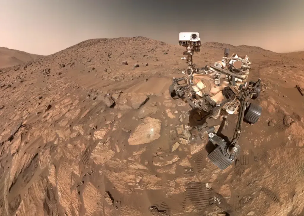 Uma 'selfie' feita pelo rover Perseverance em Marte (NASA)