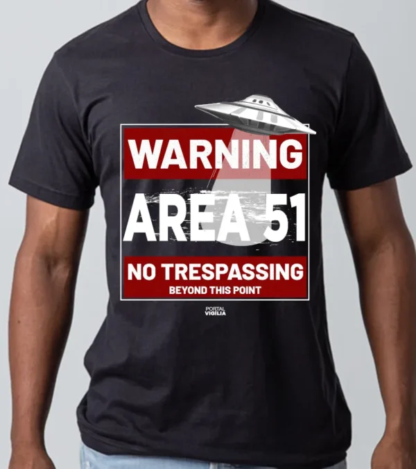 Camiseta Área 51, com alerta (warning) e UFO - Linha Prime