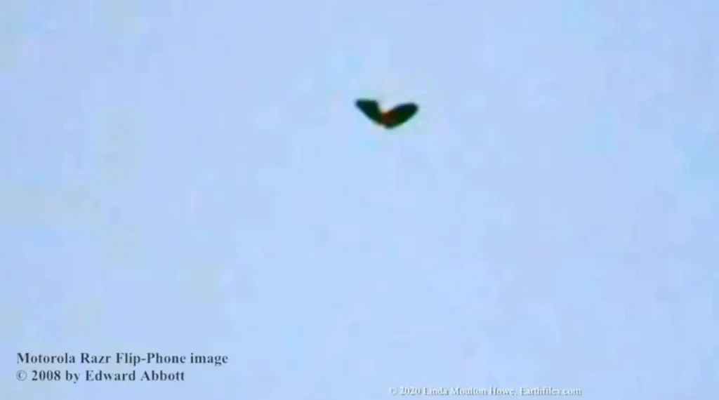 Alien Skinny Bob é real, diz Edward Abbott, ex-analista do Exército 2 Uma das imagens obtidas por Edward Abbott no Havai Reproducao Youtube Earthfiles Linda Moulton Howe