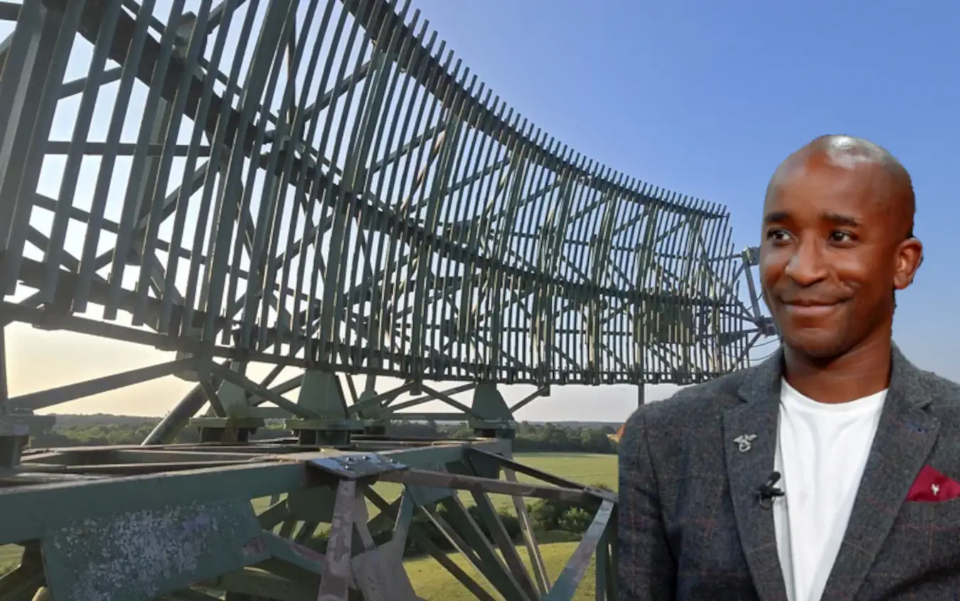 Milionário britânico constrói mega radar civil em bunker para caçar OVNIs 1 Milionário britânico constrói mega radar civil em bunker para caçar OVNIs
