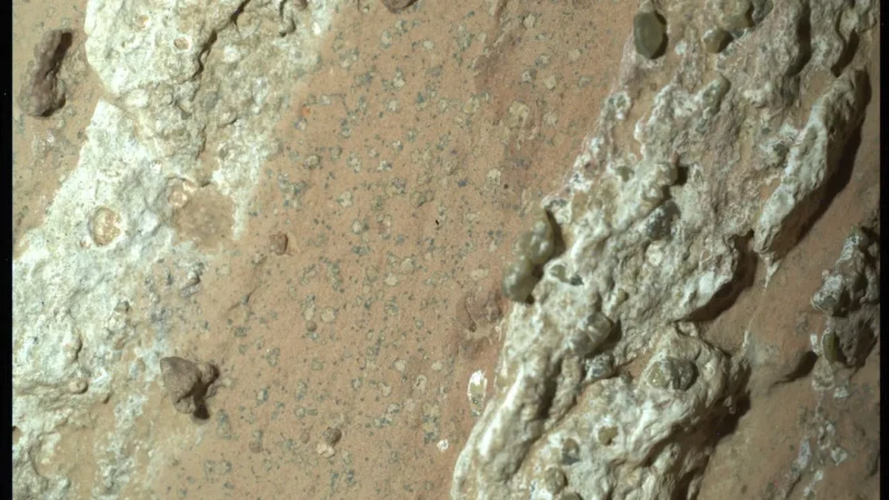 Vida antiga: NASA anuncia descoberta de potencial bioassinatura em Marte