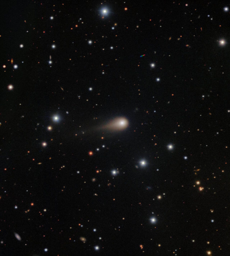 3I/ATLAS mostra cauda crescente em novas imagens, mas polêmica sobre "censura" persiste 2 Imagem do 3I/ATLAS registrada pelo Gemini Multi Object Spectrograph (GMOS), no observatório Gemini Sul, em Cerro Pachón - ChileInternational Gemini Observatory/NOIRLab/NSF/AURA/Shadow the Scientist Image Processing: J. Miller & M. Rodriguez (International Gemini Observatory/NSF NOIRLab), T.A. Rector (University of Alaska Anchorage/NSF NOIRLab), M. Zamani (NSF NOIRLab)