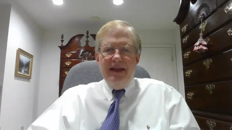 Dr. Lacatski confirma posse de OVNI, nega detalhes e exige que Congresso leia seus livros 2 Dr. Lacatski confirma posse de OVNI, nega detalhes e exige que Congresso leia seus livros