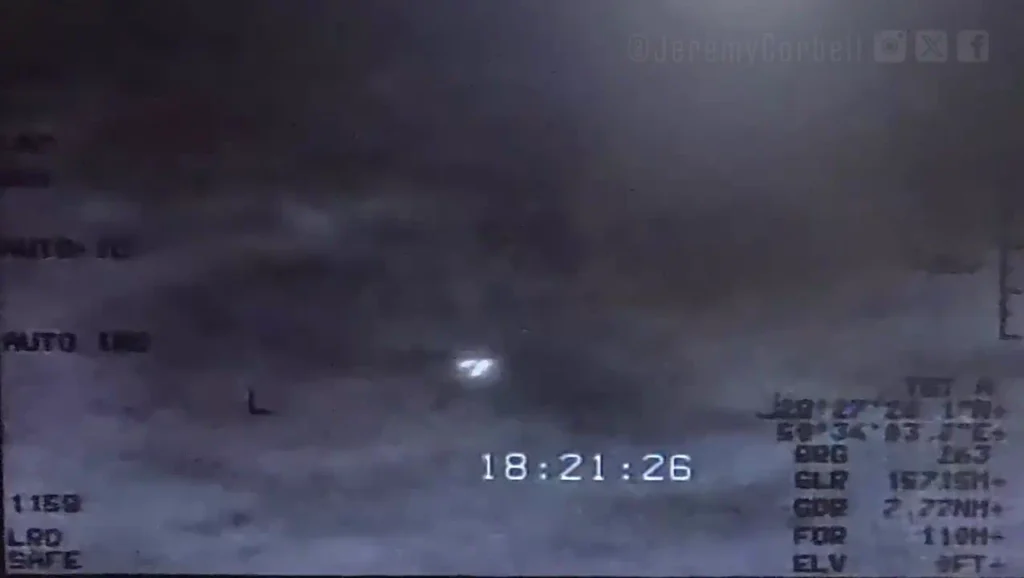 Corbell e Knapp divulgam vídeo militar de objetos no Golfo Pérsico. UAPs ou apenas pássaros?