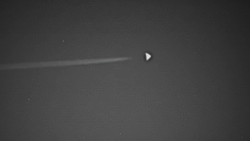 Misteriosa aeronave triangular apelidada de "Doritos" registrada sobre a Área 51 6 Misteriosa aeronave triangular apelidada de “Doritos” registrada sobre a Área 51