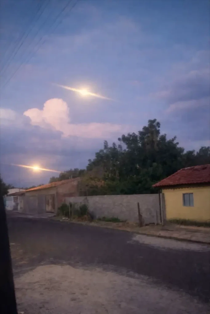 A pegadinha da foto dos "não-OVNIs" de Barras, no Piauí 2 Foto original, em frame reproduzido de reportagem da TV A Grande Barras