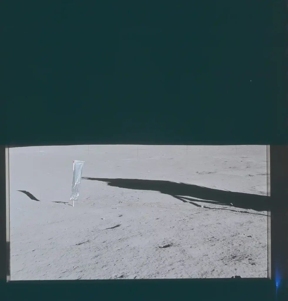 A NASA e sua admissão oficial de lidar (em segredo) com UAPs nos documentos da iniciativa PURSUE 11 AS14 66 9274 Apollo 14 NARA 16697569