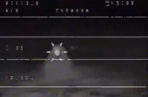 Drone ucraniano registra fenômeno anômalo em zona de guerra (reprodução)