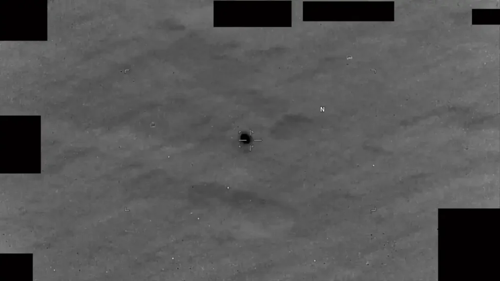 EUA liberam novo lote de arquivos UAP com estudos do AAWSAP sobre warp drive, antigravidade e buracos de minhoca 1 Frame do vídeo do arquivo DOW-UAP-PR143, Relatório de UAP Não Resolvido, Mar Amarelo, 2023 (Reprodução - Pursue)