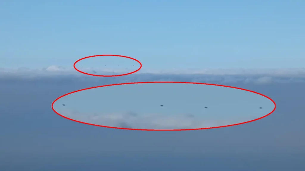 Piloto registra quatro objetos misteriosos sobre lago no Canadá após 13 anos de voos 1 Depois de 13 anos sem ter visto qualquer coisa anomala nos ceus piloto comemorou registro de avistamento de 4 objetos estranhos durante voo no Canada