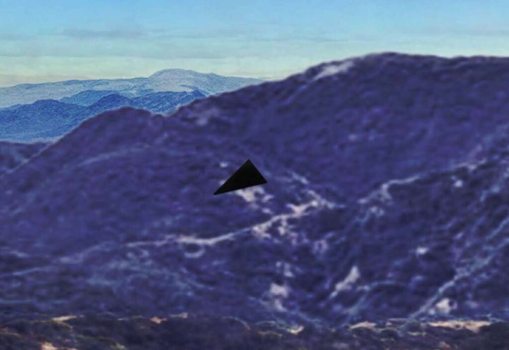 EUA divulgam 7º lote de arquivos sobre OVNIs. E mistério continua sem provas materiais 3 Reconstituição de avistamento de triângulo voador em relatório do FBI no 7º lote (FBI-UAP-D043 -crédito war.gov)